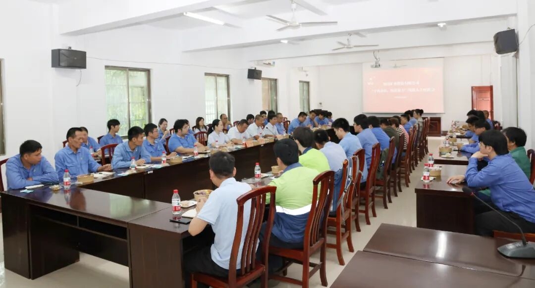 海南礦業(yè)召開“中秋敘情 統(tǒng)戰(zhàn)聚力”統(tǒng)戰(zhàn)人士座談會